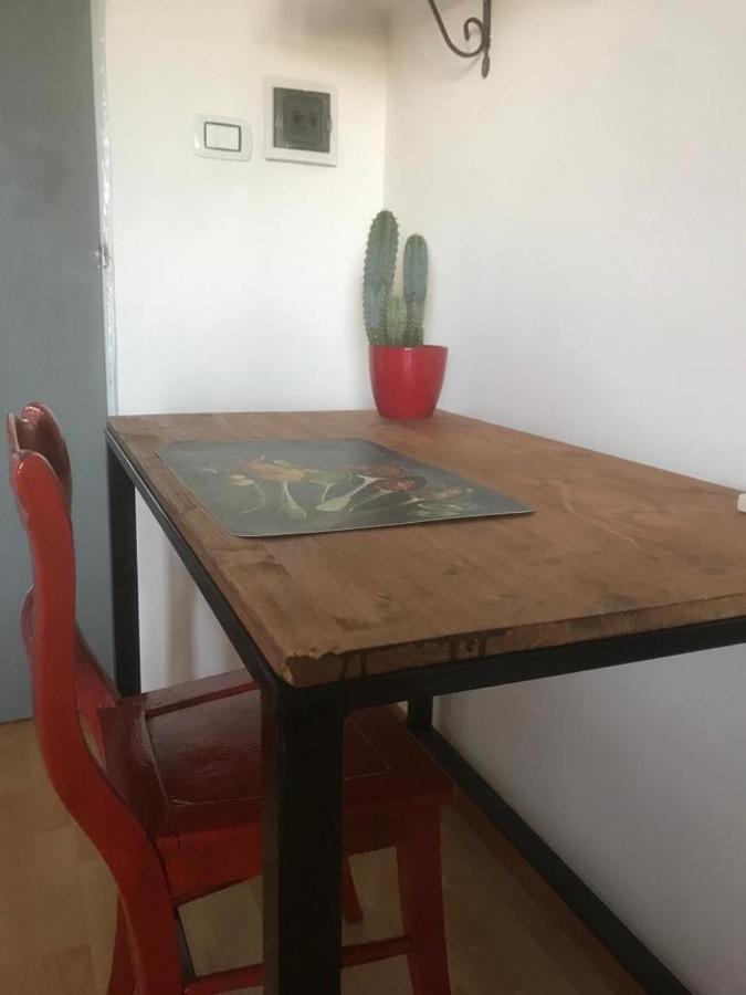 Tenuta Palladini 5 Chilometri Da Porto Cesario เลเวราโน ภายนอก รูปภาพ
